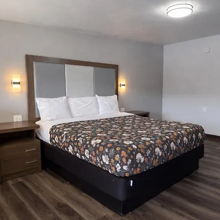 American Inn & Suites-3