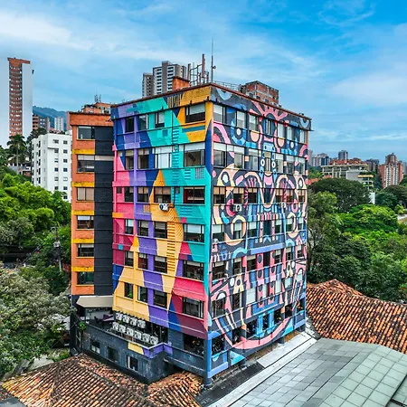 Socialtel Provenza Medellin-2