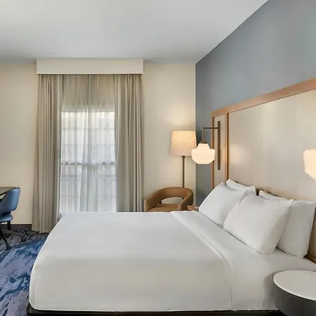 Fairfield Inn & Suites San Diego Old Town-3