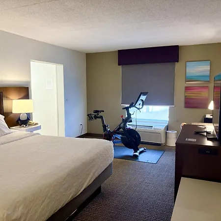 Hampton Inn Mchenry-3