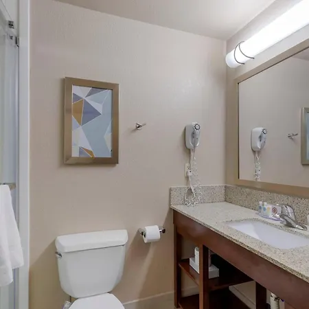 Comfort Inn & Suites Boulder-2