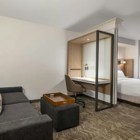 Springhill Suites Fresno-2