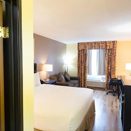 Baymont By Wyndham Battle Creek Downtown-2