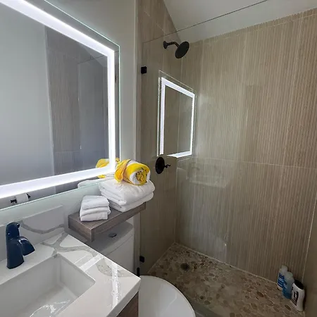 Seahorse Beach Bungalows-2