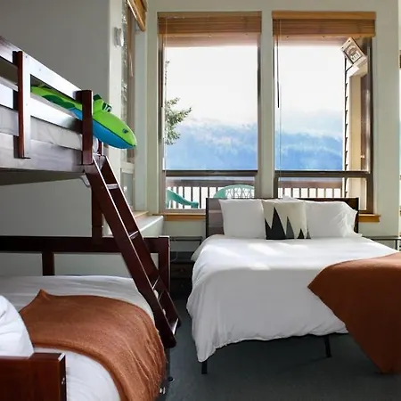 Lake Sutherland Ski Condo-3