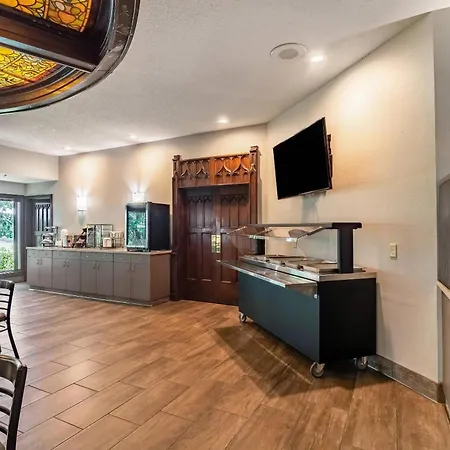 Riverview Inn & Suites, An Ascend Collection Hotel-3