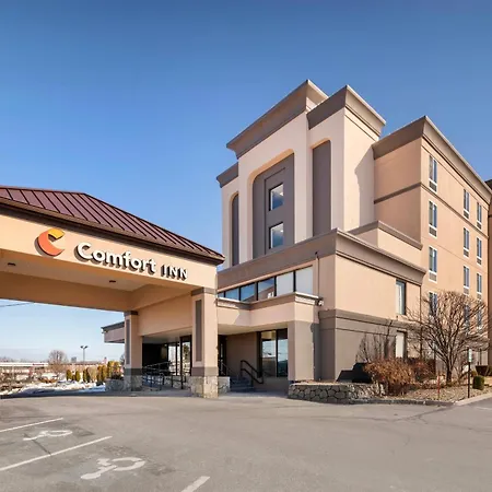 Comfort Inn Manchester Airport-3