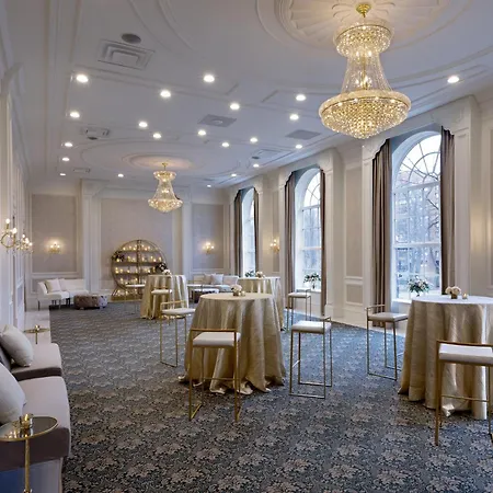 The Lord Nelson Hotel & Suites-2