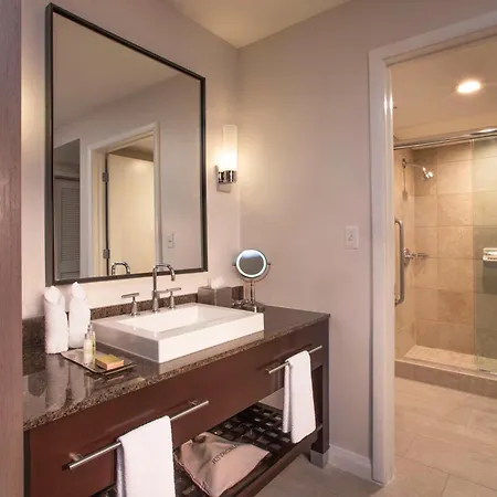 Doubletree Resort By Hilton Hollywood Beach-3