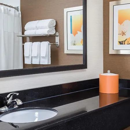 Fairfield By Marriott Inn & Suites Grand Rapids Airport-2