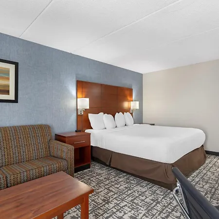 Best Western Plus Fresno Airport Hotel-3