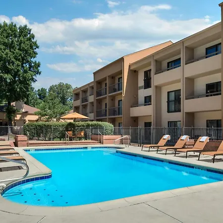 Courtyard Virginia Beach Norfolk-2