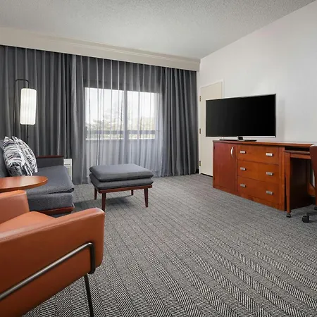 Courtyard By Marriott Albuquerque Airport-2