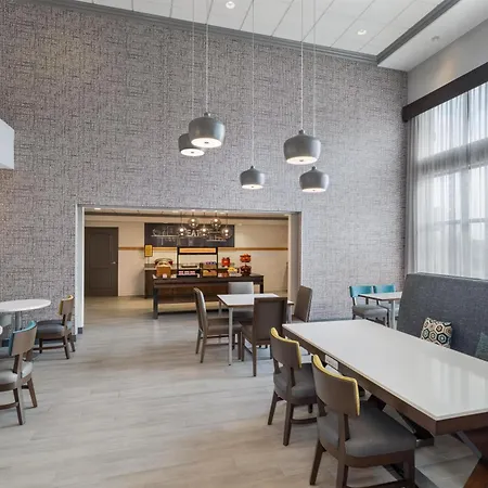 Hampton Inn And Suites - Lincoln Northeast-2