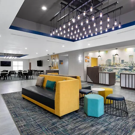 La Quinta By Wyndham Tampa Central-2