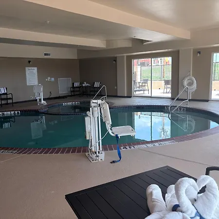 Country Inn & Suites By Radisson, Terrell-2