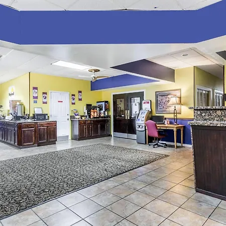 Days Inn By Wyndham Goldsboro-2