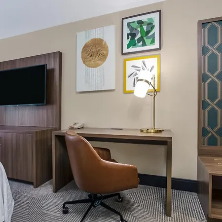 Holiday Inn Quincy By Ihg-2