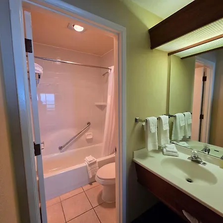 Seagrass Oceanfront Inn-2