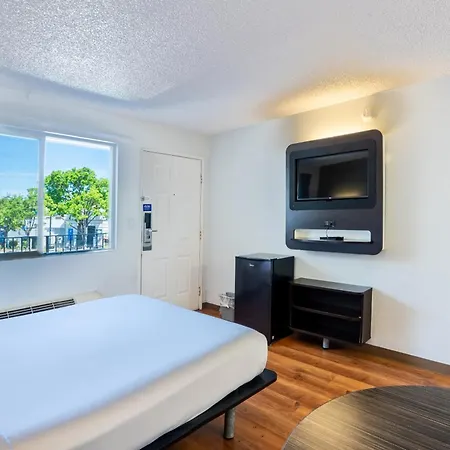 Motel 6-Pleasanton, Ca-2