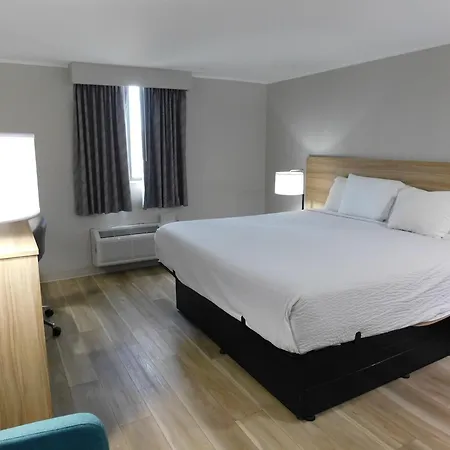 Days Inn By Wyndham Effingham-3