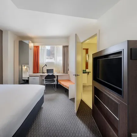 Ibis Wellington-2