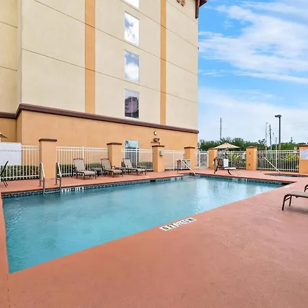 Comfort Suites Orlando Airport-3
