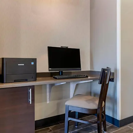 Mainstay Suites Great Falls Airport-2