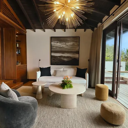 Royal Isabela-2