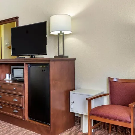 Comfort Inn & Suites Branson Meadows-3