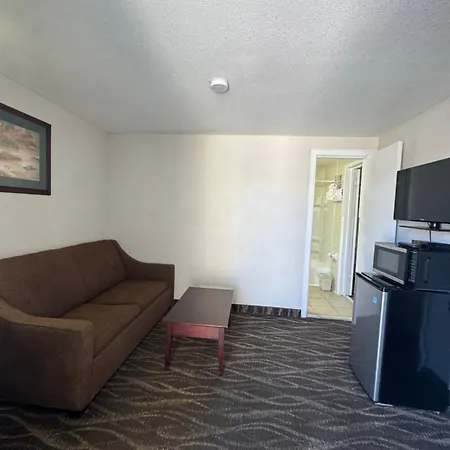Roadside Motel-2