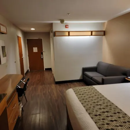 York Microtel Inn & Suites By Wyndham-2