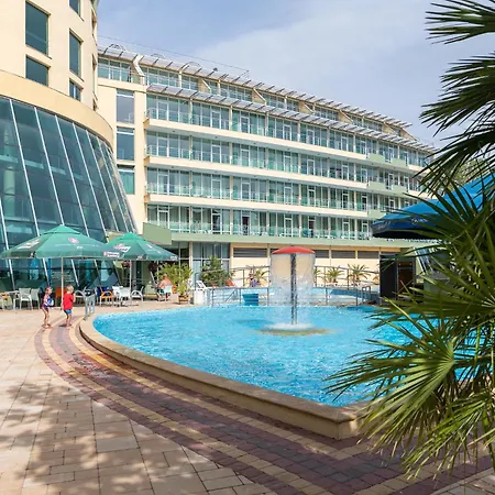 Ivana Palace Hotel - Free Parking-2