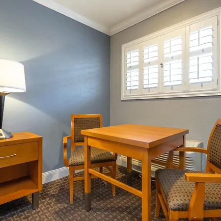 Soma Park Inn-2