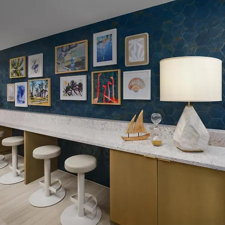 Doubletree Beach Resort By Hilton Tampa Bay - North Redington Beach-2