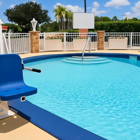 Spinnaker Inn Of Naples-3