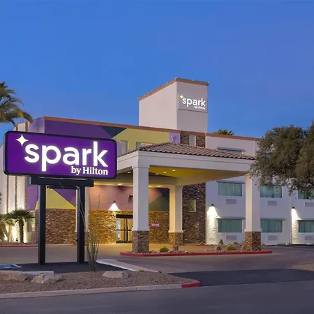 Spark By Hilton Tucson Reid Park-3