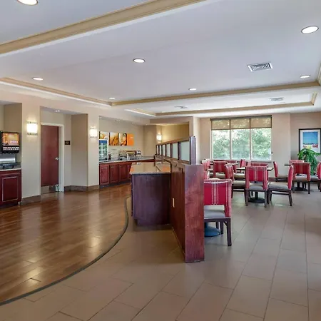 Comfort Suites Biloxi/Ocean Springs-2