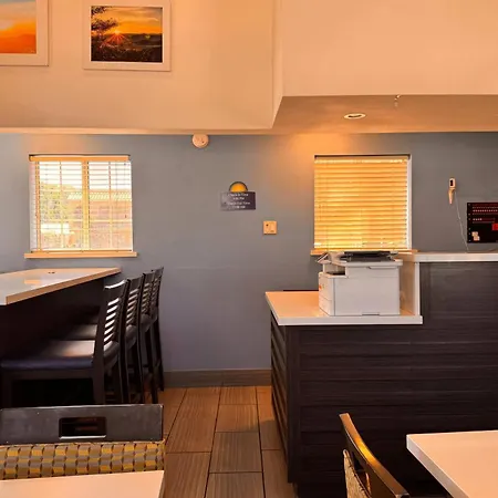 Days Inn By Wyndham Bishop-3