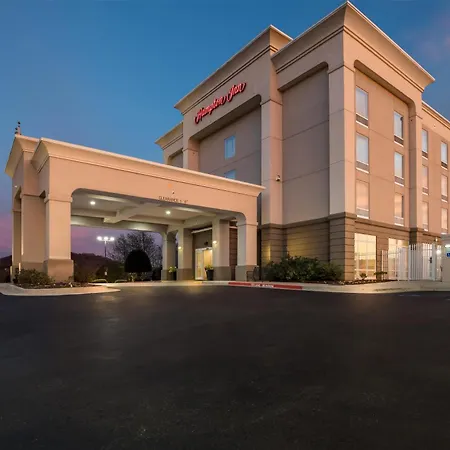 Hampton Inn Guntersville-2