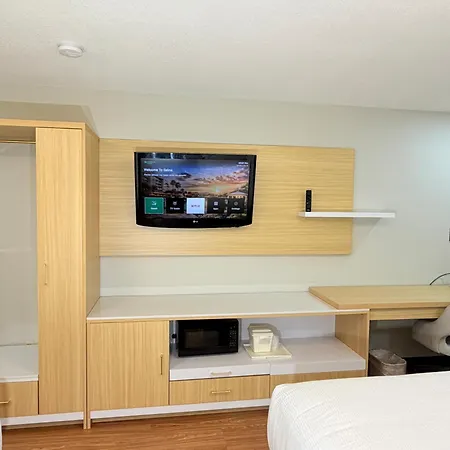 Wyndham Garden Salina Conference Center-3