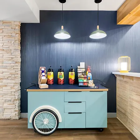 Spark By Hilton Redlands-3