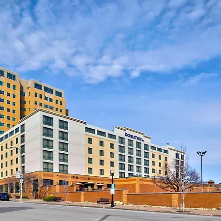 Doubletree By Hilton Davenport-2