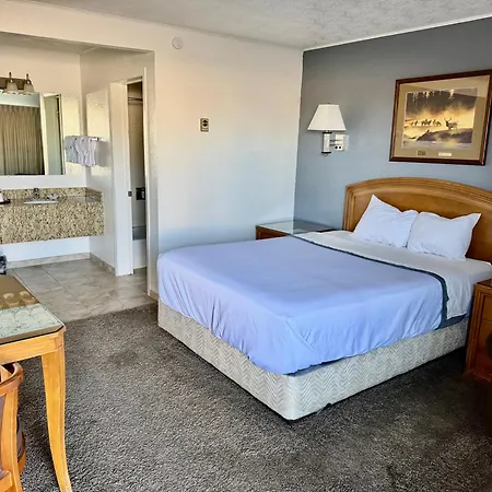 Bristlecone Motel-3