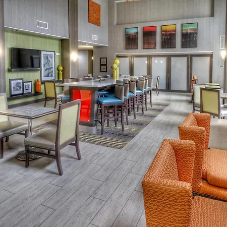 Hampton Inn And Suites Ada-3