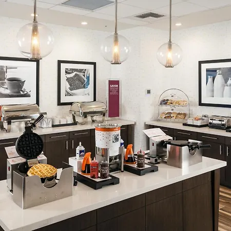 Hampton Inn & Suites By Hilton Seattle/Northgate-2