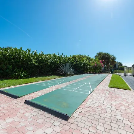 Canaveral Towers - Oceanfront Condos With Pool And Mini Golf By Port Canaveral - Cocoa Beach-2