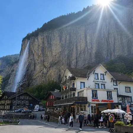 Hotel Restaurant Jungfrau-3