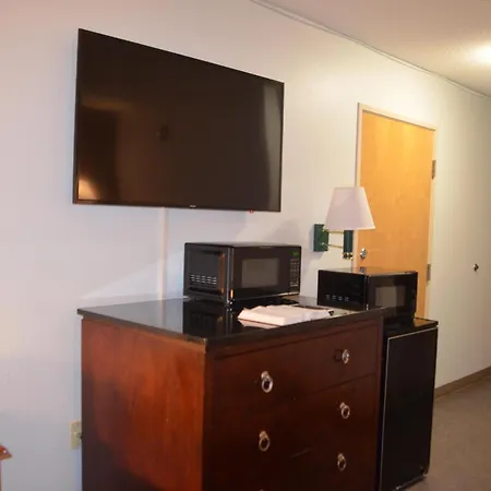 Econo Lodge-3