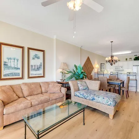 Regency Isle 802-3